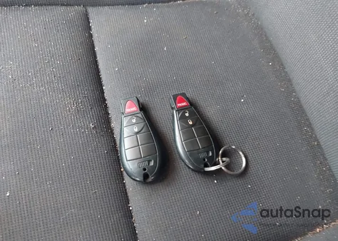 2011 Jeep Grand Cherokee Laredo from USA, damaged, VIN 1J4RR4GG8BC705387